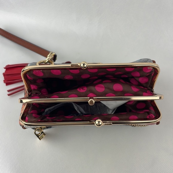 Nicole Lee PARIS Cute Multi color Vegan Leather Kiss Lock Wristlet Bag - Picture 4 of 9